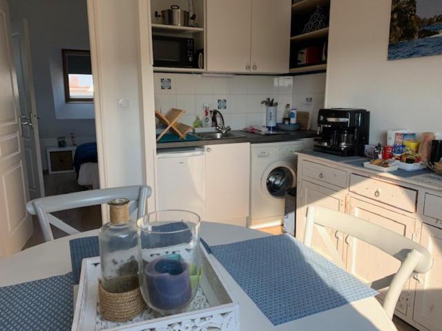 Ferienwohnung Tout A Pied ! T2 25M2 - Parking Prive - Wifi Larmor-Plage Exterior foto